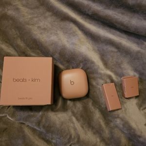 Beats Fit Pro x Kim Kardashian - True Wireless Noise Cancelling Earbuds